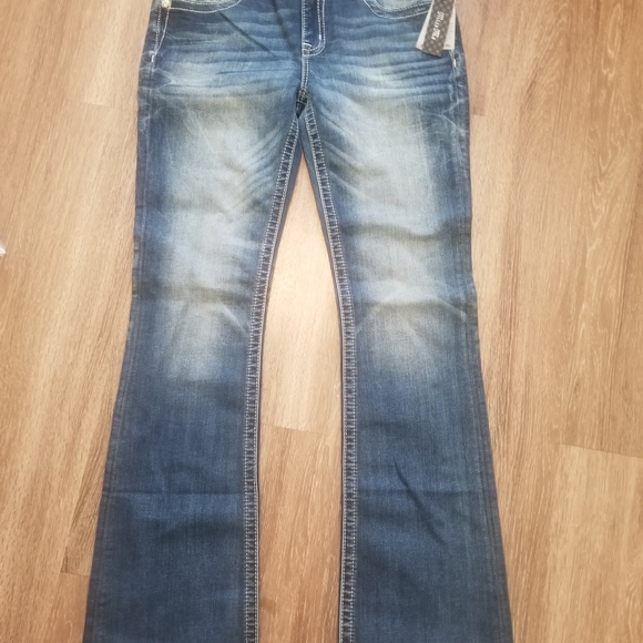 NWT Miss Me "Western Aztec" Jeans - Picture 7 of 7